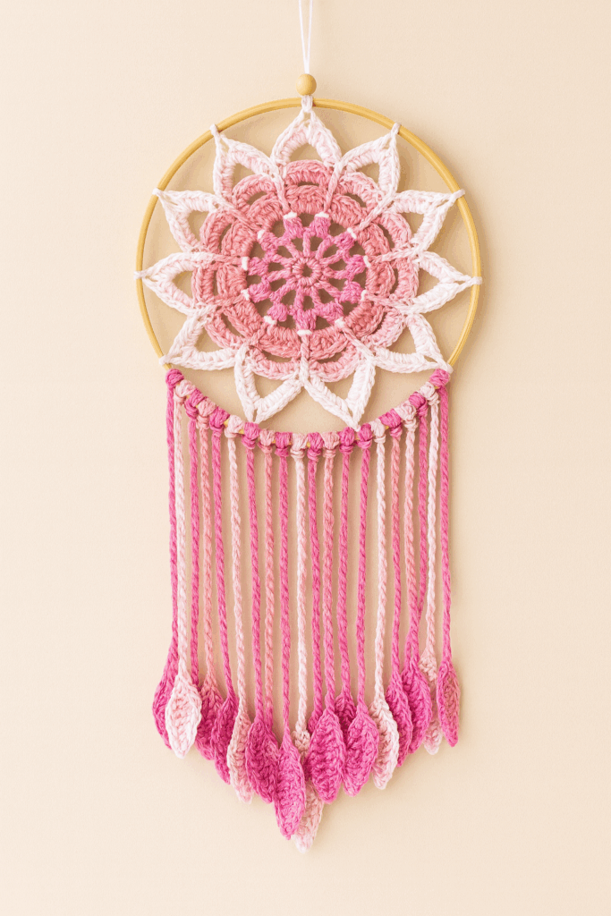 Mandala flor hojas